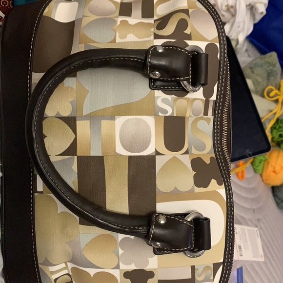 Tous - Picture 4 of 8